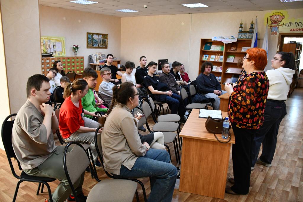 И встал мой край богатырской заставой
